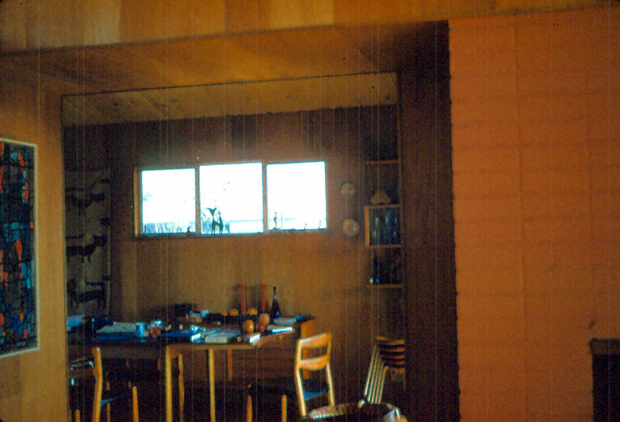 Box22 027 716 dinningroom 62